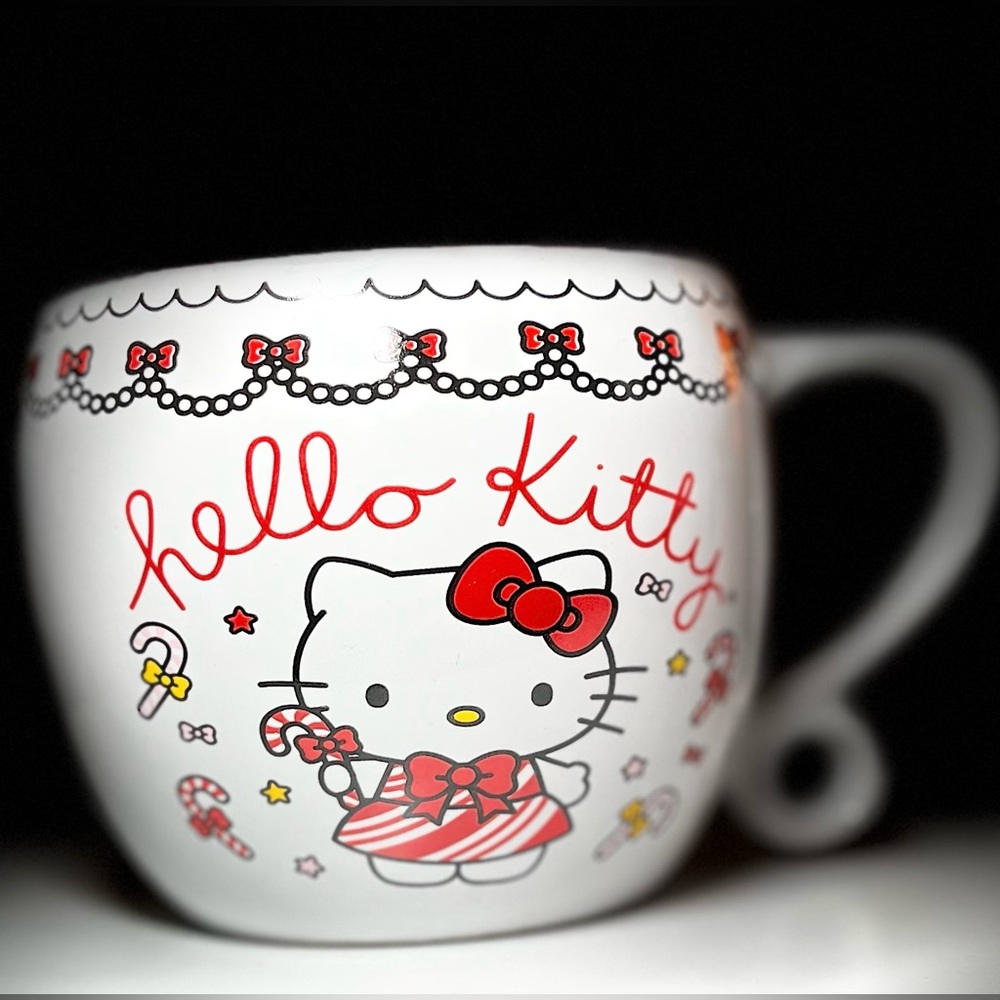 Hello Kitty Christmas Cup